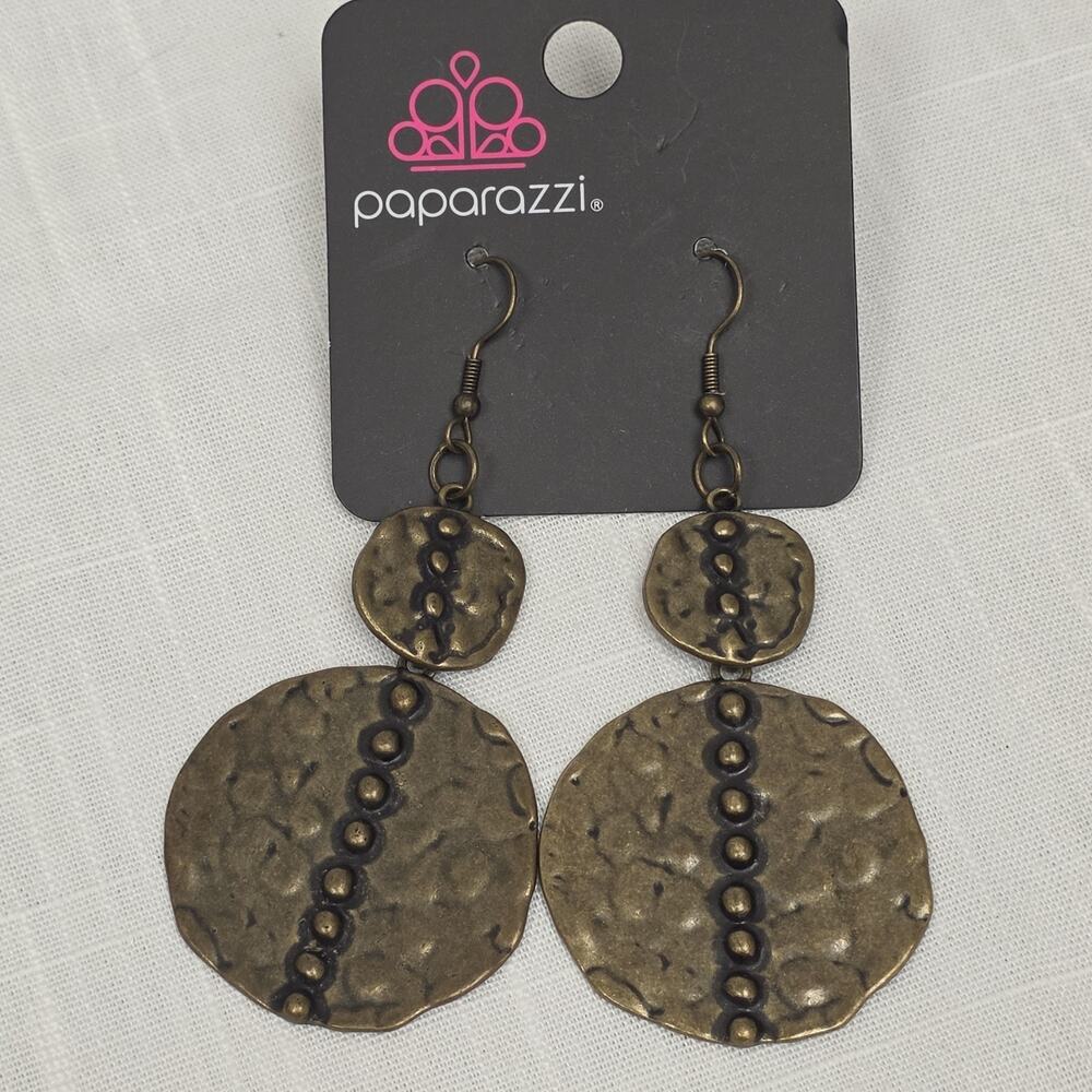 Paparazzi Antique Brass Hammered Disc Dangle Earrings Rustic Boho Statement Fish